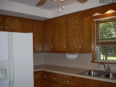 4th image of 2829 Denver Dr
