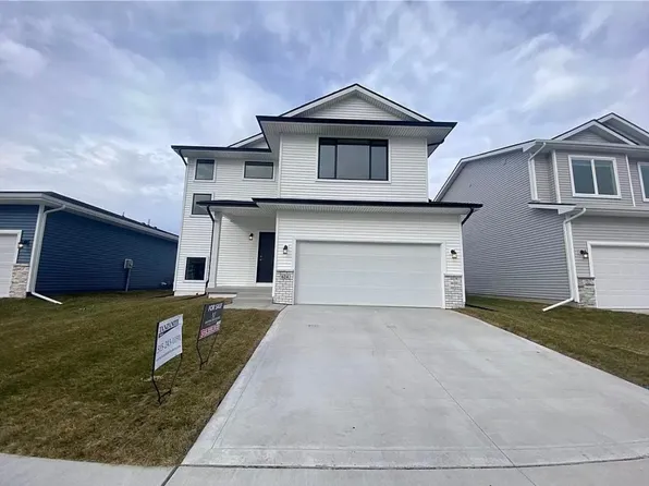624 1st St NW, Bondurant, IA 50035