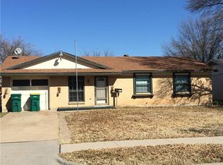 731 Bentwood Dr, Lewisville, TX 75067
