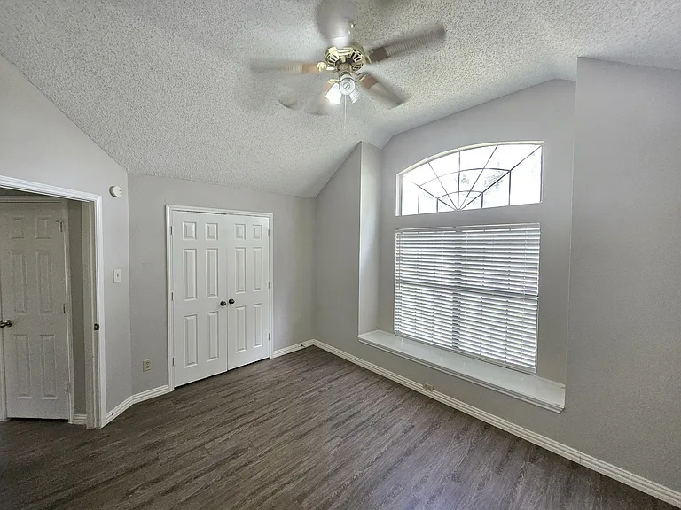 4735 Hollow Tree Dr — Photo 17