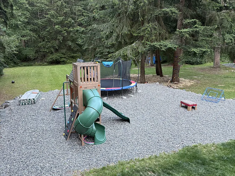 2742 Umatilla Dr — Photo 4
