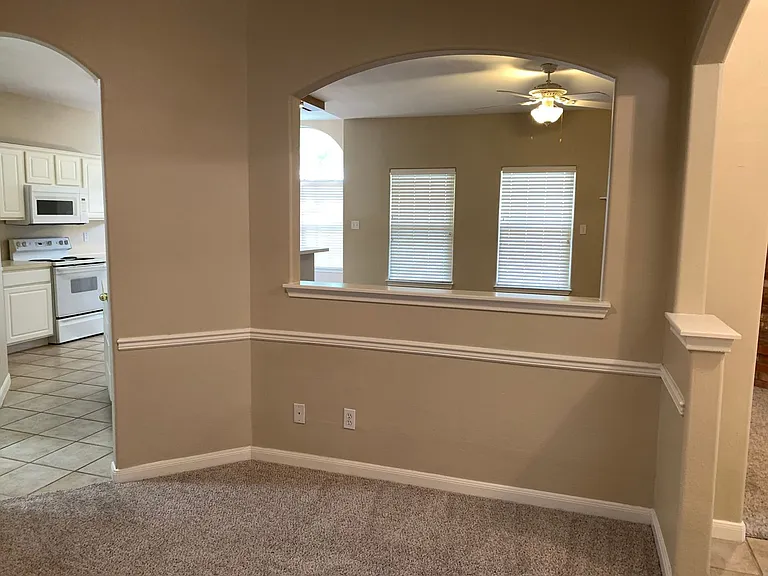 947 River Rock — Photo 12