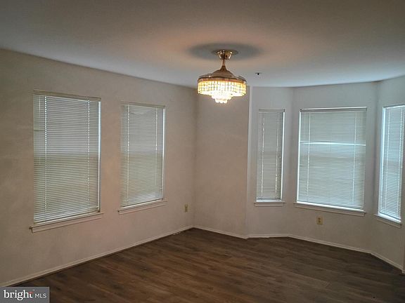 2nd image of 13560 Lord Sterling Pl #9-4