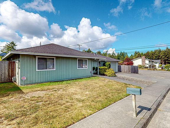 2nd image of 2122 Home Dr