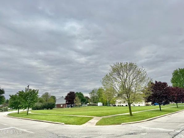 0 Woodpointe Dr, Woodville, OH 43469