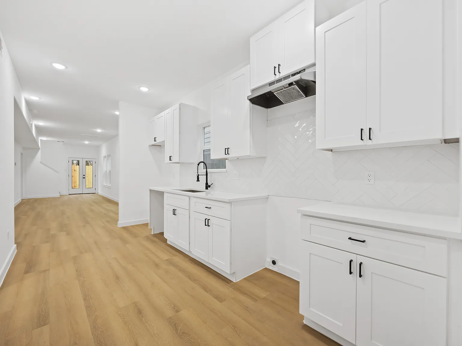 3 bed, 2.5 bath, 1500 sqft, $1,750 — Photo 3