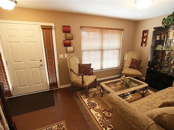 3rd image of 3936 Abigail Dr