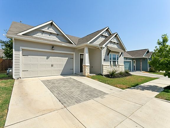 2nd image of 2201 Paxton Way
