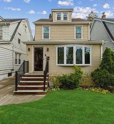 2nd image of 8807 237th St