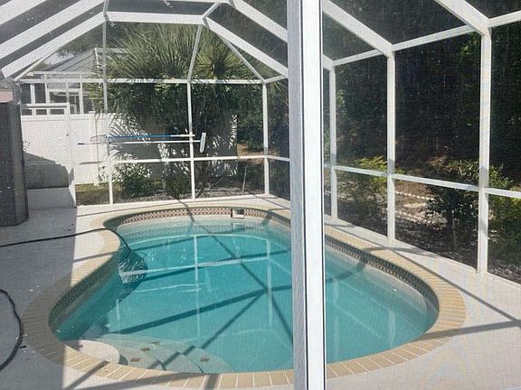 3rd image of 781 W Starjasmine Pl