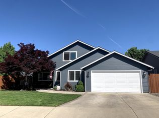 1017 Havenwood Dr, Eagle Pt, OR 97524