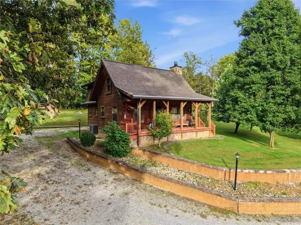 369 Hoover Works Rd, Mc Clellandtown, PA 15458