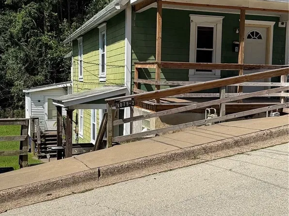 1079 Marelda Ave Unit 2, Donora, PA 15033