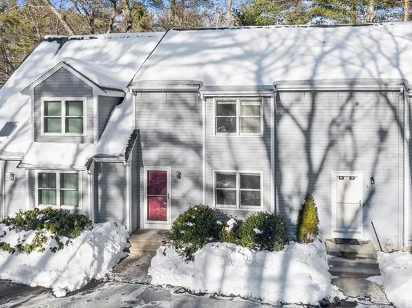 50 Pinecrest Vlg Unit 50, Hopkinton, MA 01748
