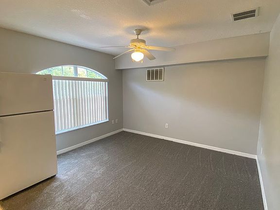 4th image of 613 Coconut Palm Way #Lo