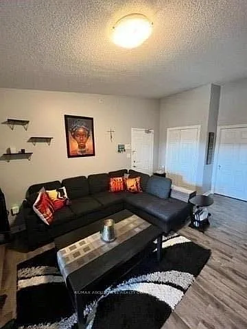 1370 Main St E #406 — Photo 4