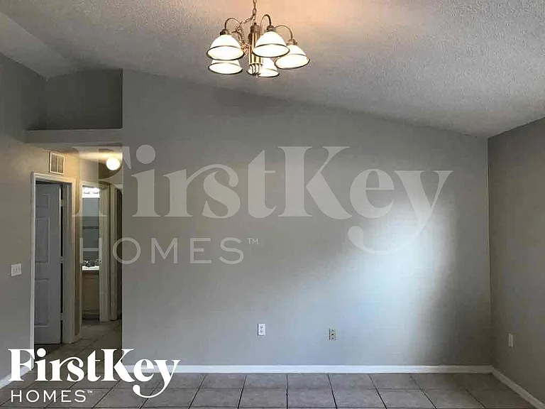 7428 Little Pond Ct — Photo 4