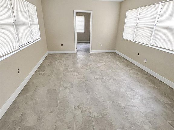 3rd image of 3045 NW 68th St