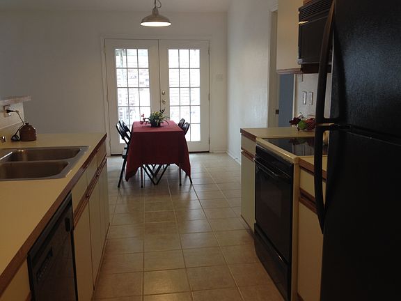 Kitchen/Dining