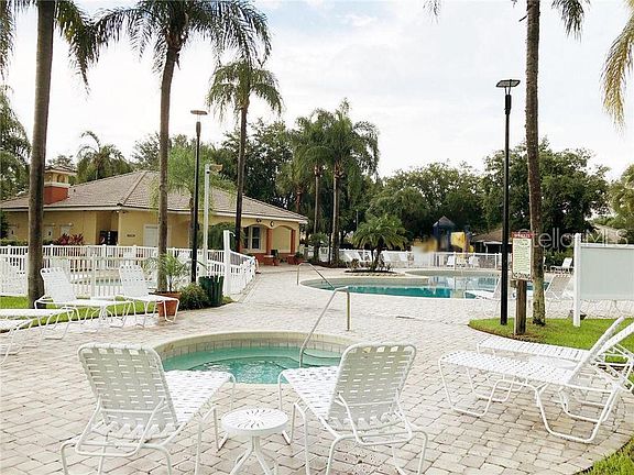 3rd image of 709 Lake Marion Golf Resort Dr