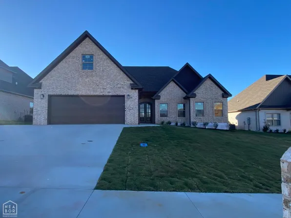 5039 Deliverance Dr, Jonesboro, AR 72405