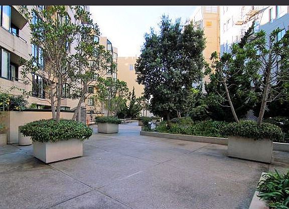 4th image of 900 Bush St APT 814