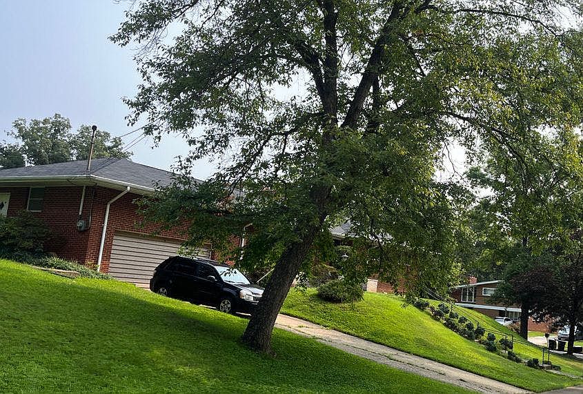 2nd image of 10306 Diablo Ave