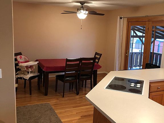 Dining room/kitchen
