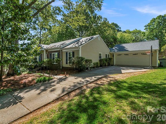 3rd image of 8633 Ducksbill Dr