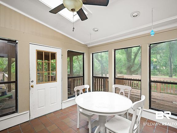 4th image of 1814 Charlene Ct