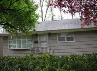 2 Locust St, Spring Valley, NY 10977