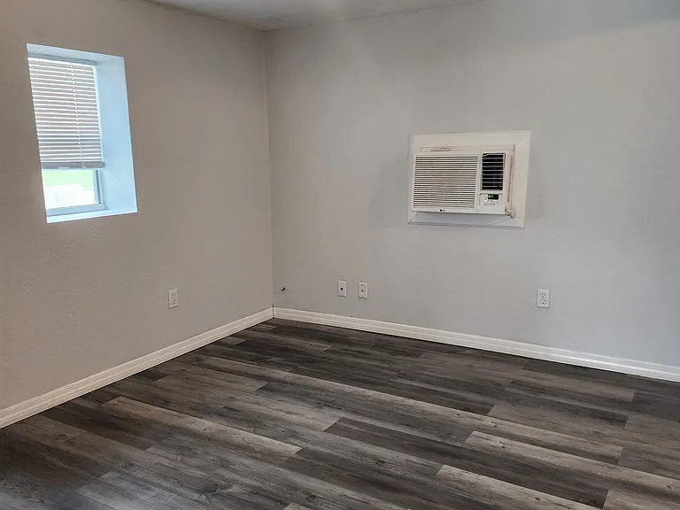 278 NE Ark Pl — Photo 12