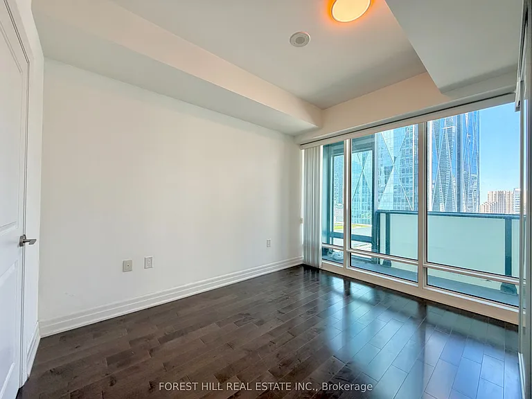 8 The Esplanade #1804 — Photo 14