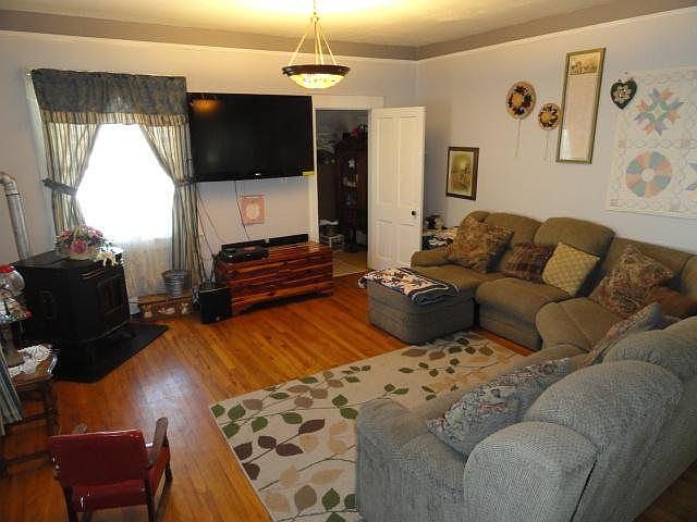 2nd image of 1335 Osage St