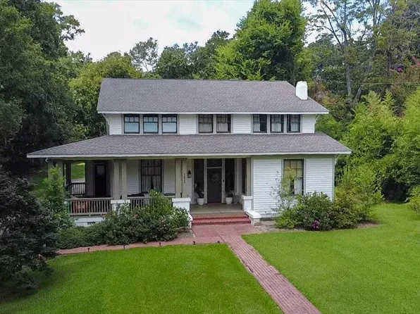 1622 N 5th Ave, Laurel, MS 39440