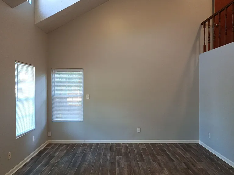24 Countryside Dr — Photo 4