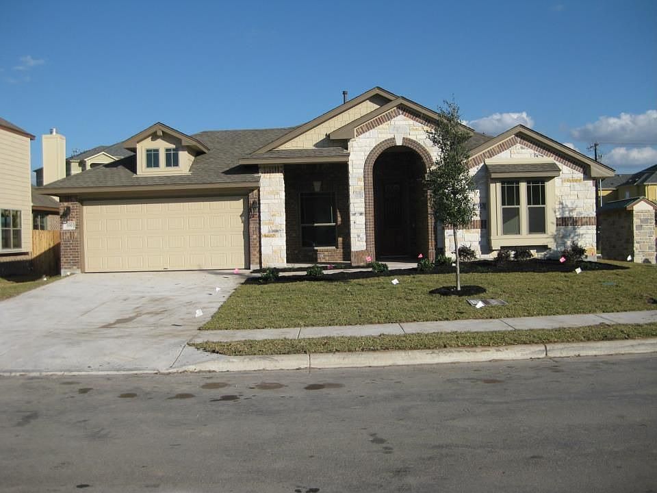 1st image of 700 Wiltshire Dr