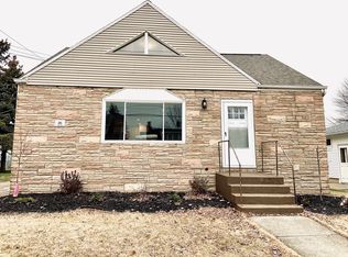 26 Delray Ave, West Seneca, NY 14224