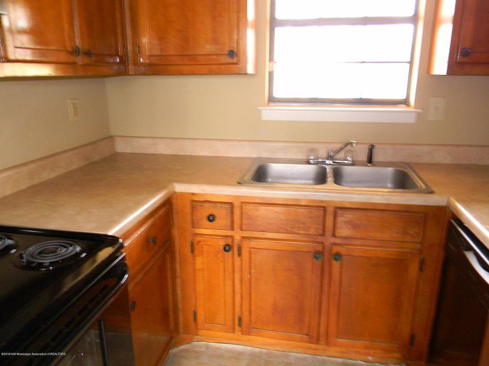 1st image of 7276 Northbrook Dr