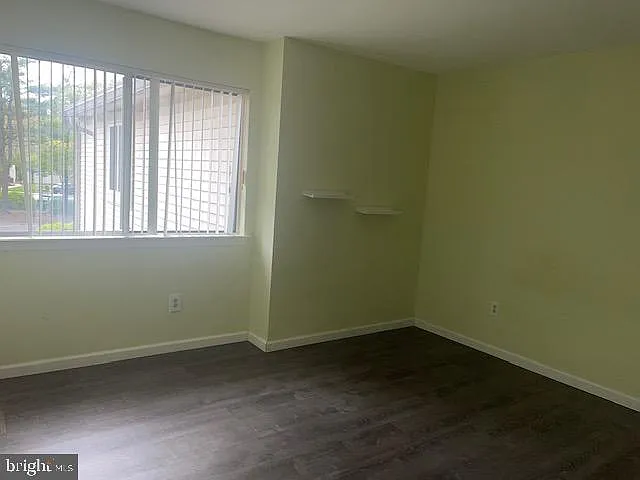 14 Chatham Ct — Photo 8