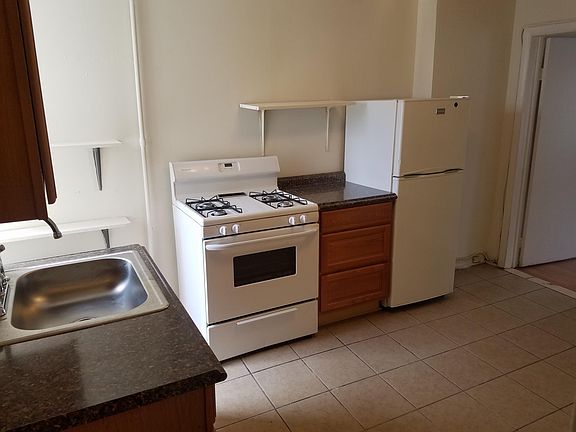 2nd image of 1909 S 5th St Floor 2