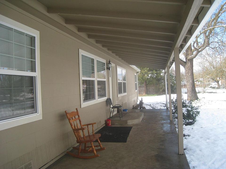 1st image of 1305 Dakota Ave
