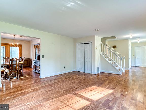 4th image of 12394 Randle Ln