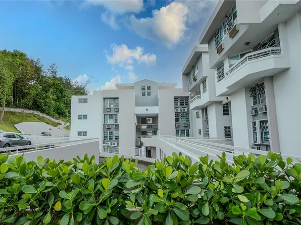 808 El Bosque, Guaynabo, PR 00971