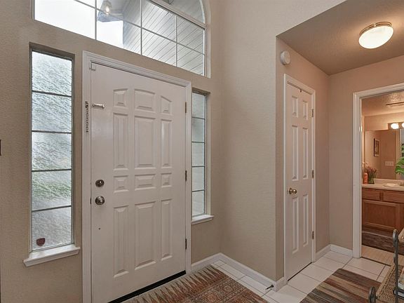 3rd image of 1728 Wildflower Cir