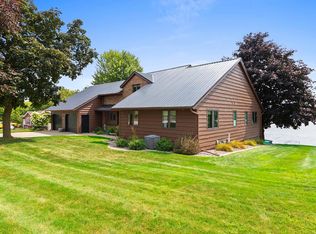 125 W Highland Dr, Oconto Falls, WI 54154