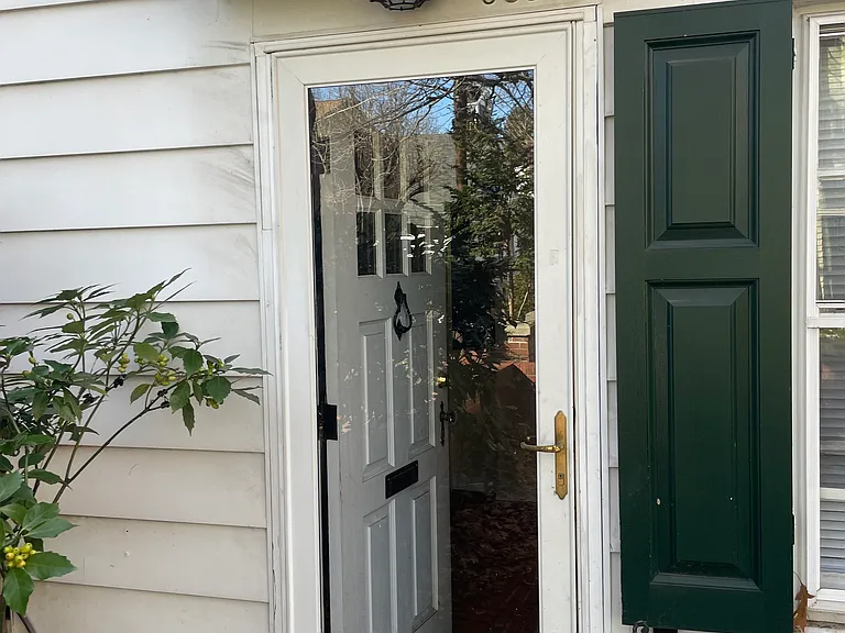 635 S Front St — Photo 17