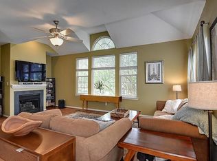 4821 Lake Dr, Virginia Beach, VA 23455