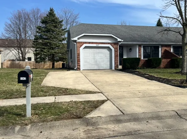 1127 Barbara Dr, Greenwood, IN 46143