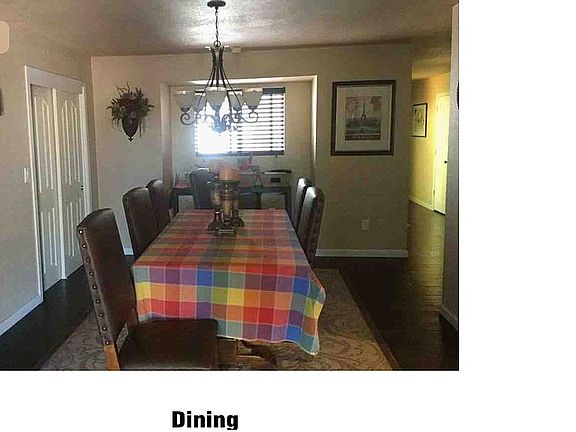 2nd image of 1321 W Calle De La Plz